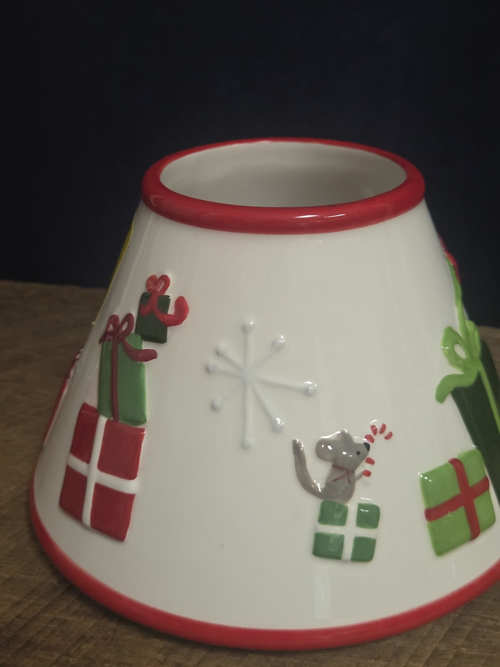 New White Barn Holiday Candle Topper / Shade Bin U